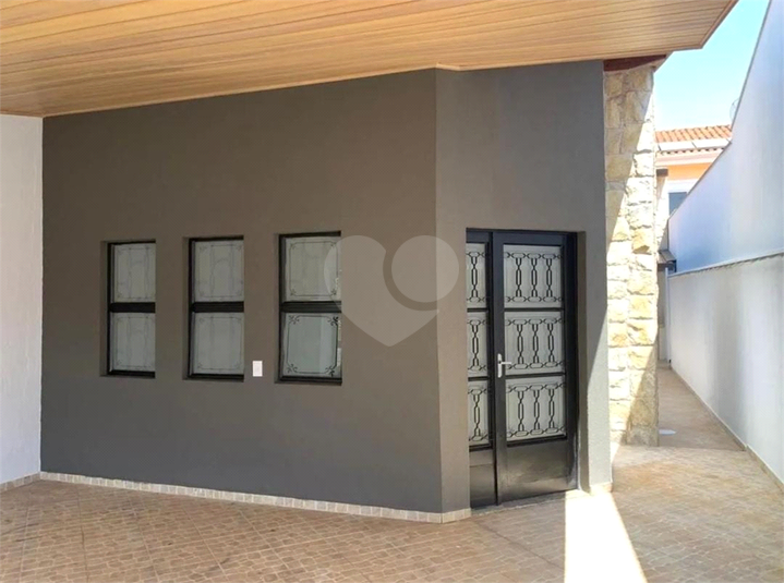 Foto REO1136288