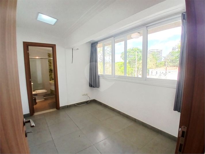 Foto REO1136297