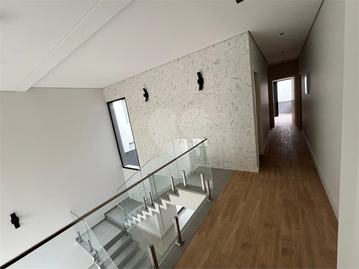 Foto REO1136309