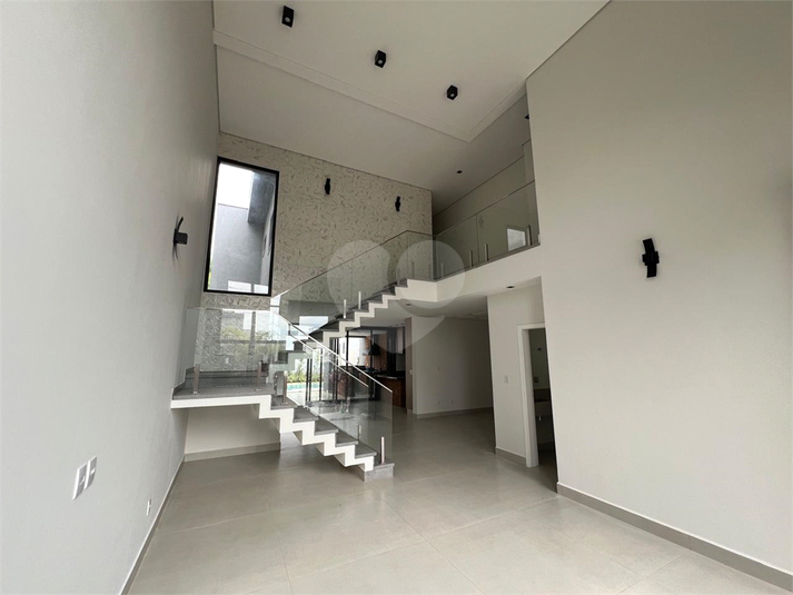 Foto REO1136309