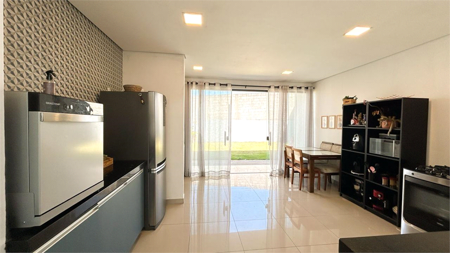 Foto REO1136339
