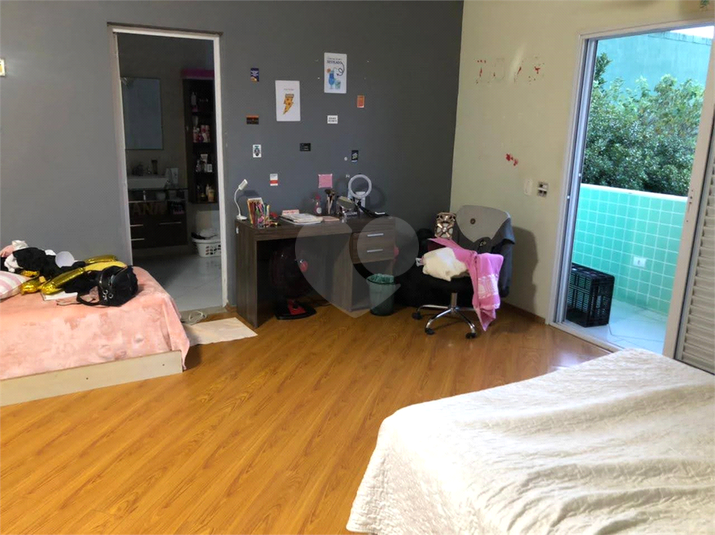 Foto REO1136350