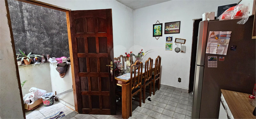 Foto REO1136379