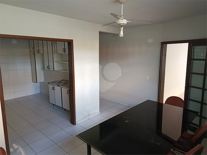 Foto REO1136388