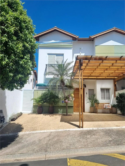 Foto REO1136431