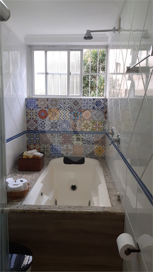 Foto REO1136445