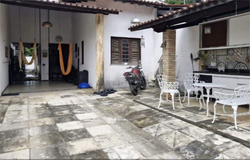 Foto REO1136456