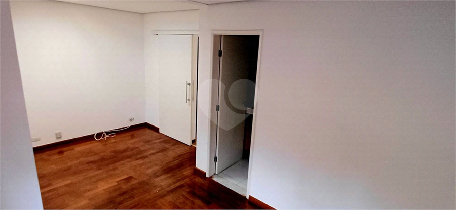 Foto REO1136460