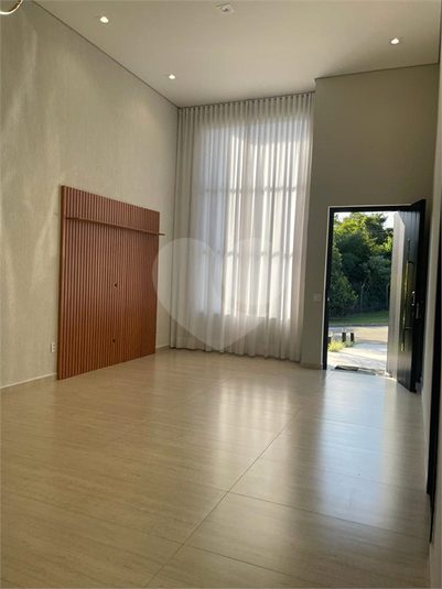 Foto REO1136502