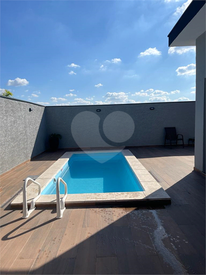 Foto REO1136502
