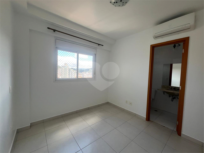 Foto REO1136531