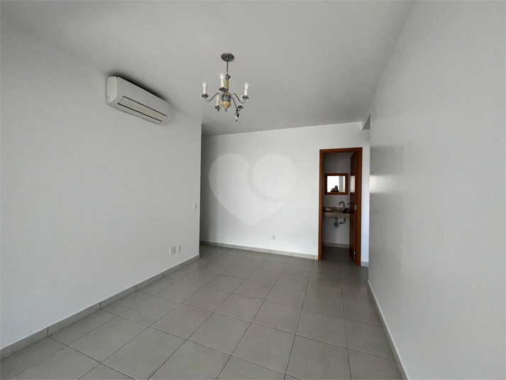 Foto REO1136531