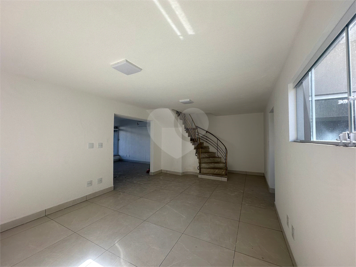 Foto REO1136643