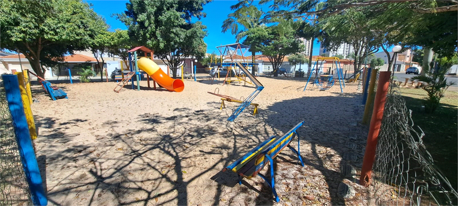 Foto REO1136665