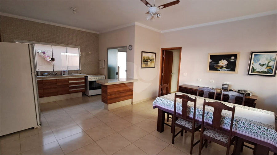 Foto REO1136665