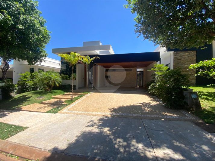 Foto REO1136710