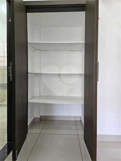 Foto REO1136725