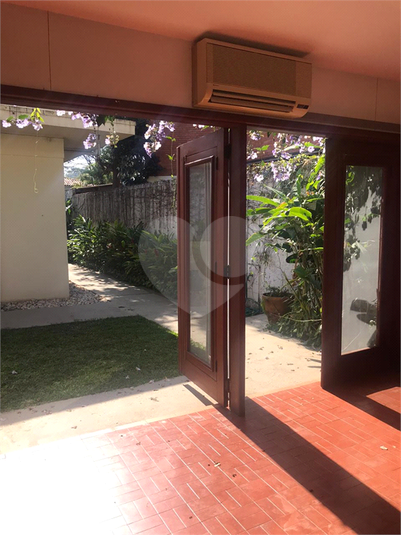 Foto REO113673