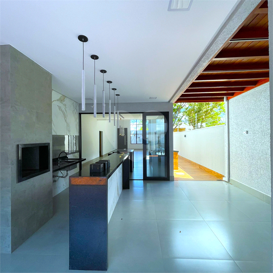 Foto REO1136756