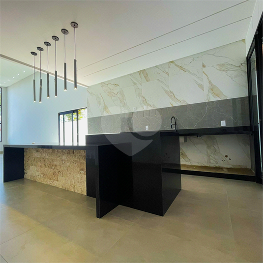 Foto REO1136756