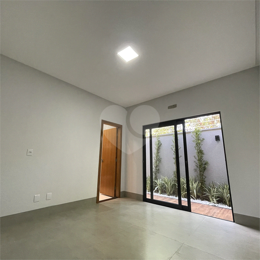 Foto REO1136756