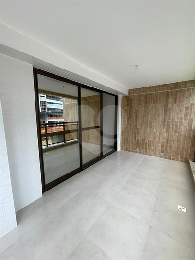 Foto REO1136760