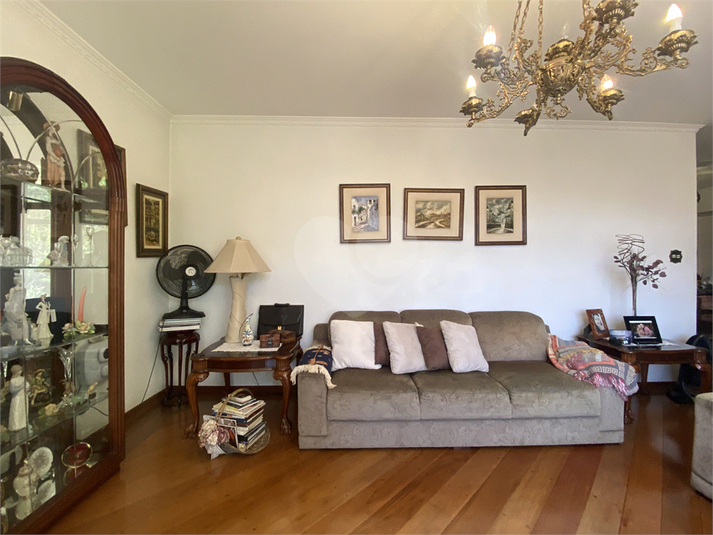 Foto REO1136796