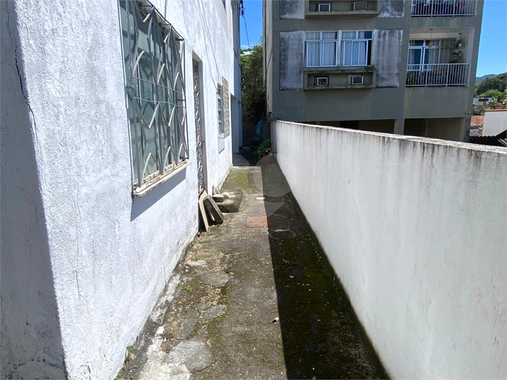 Foto REO1136823