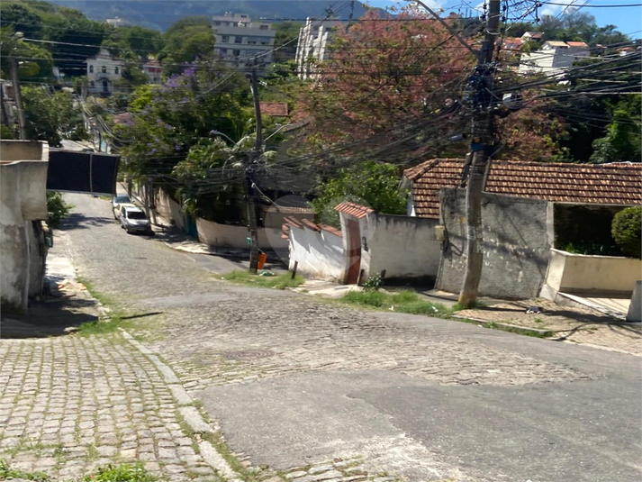 Foto REO1136823
