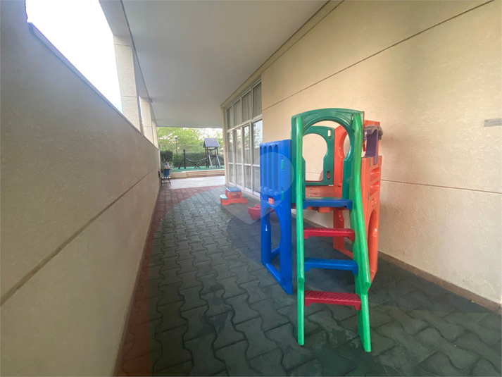 Foto REO1136835