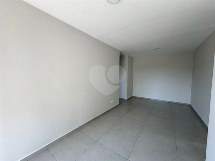 Foto REO1136847