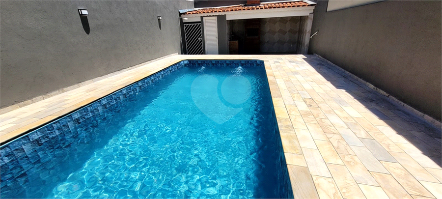 Foto REO1136849