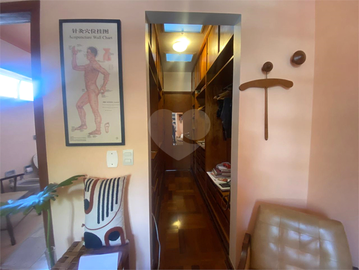 Foto REO1136880