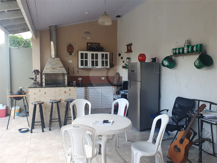 Foto REO1136887
