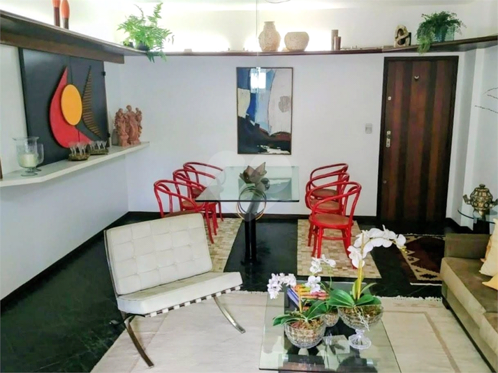 Foto REO1136931