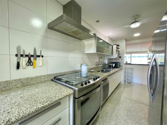 Foto REO1136940