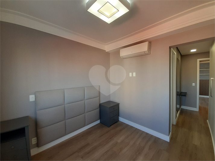 Foto REO1136968