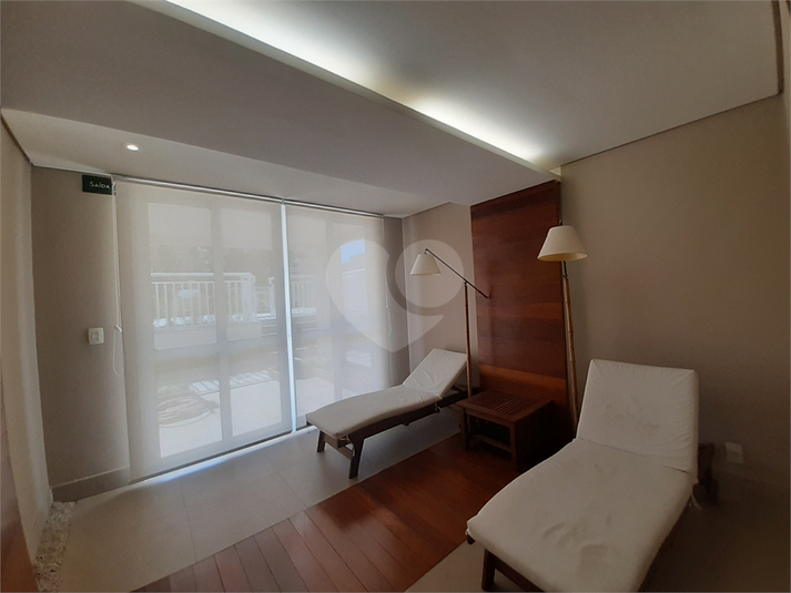 Foto REO1136968