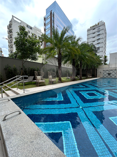 Foto REO1137153