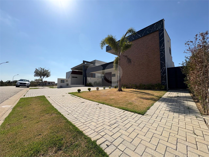 Foto REO1137165
