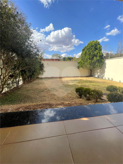 Foto REO1137219