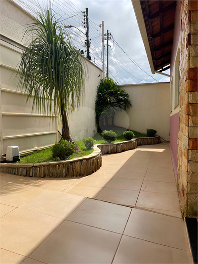 Foto REO1137219