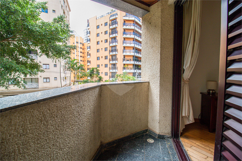 Foto REO1137318