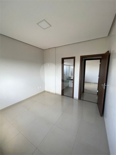 Foto REO1137425