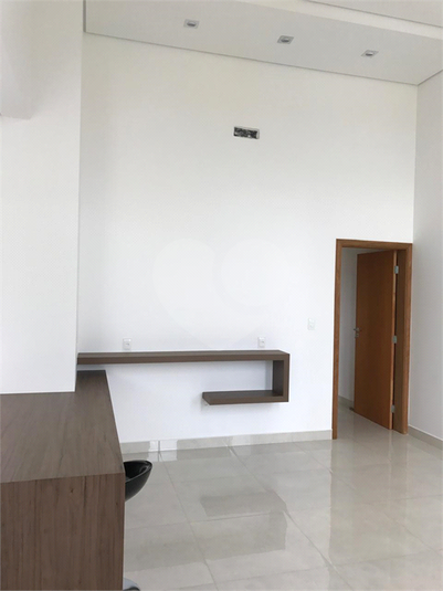 Foto REO1137430