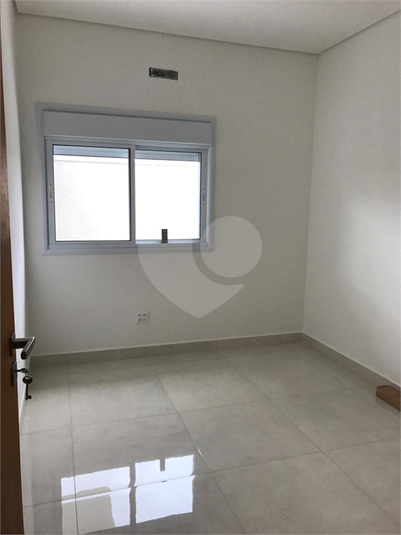 Foto REO1137430