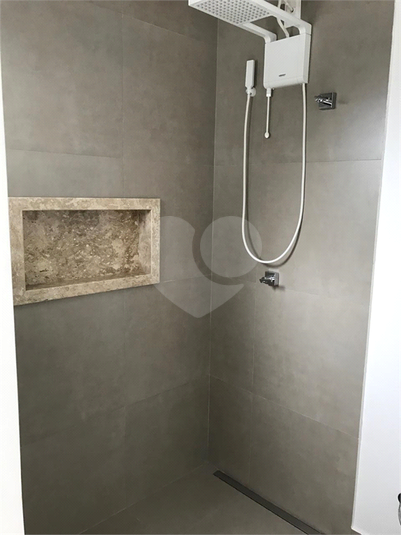 Foto REO1137430