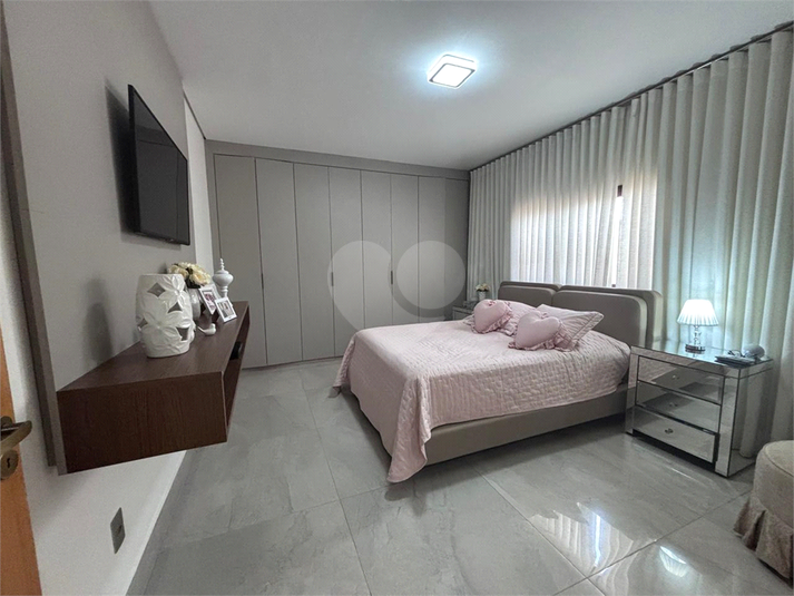 Foto REO1137476