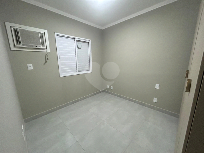 Foto REO1137506