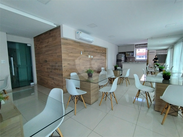 Foto REO1137720